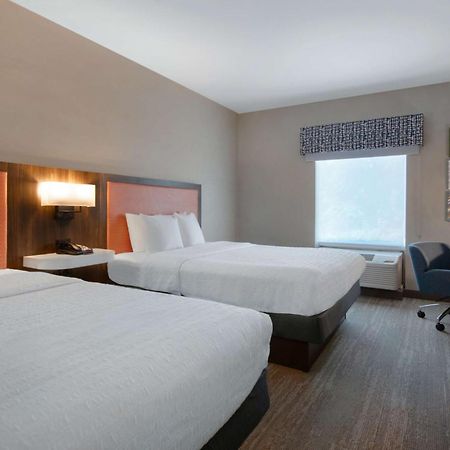 Hampton Inn & Suites Харви Екстериор снимка