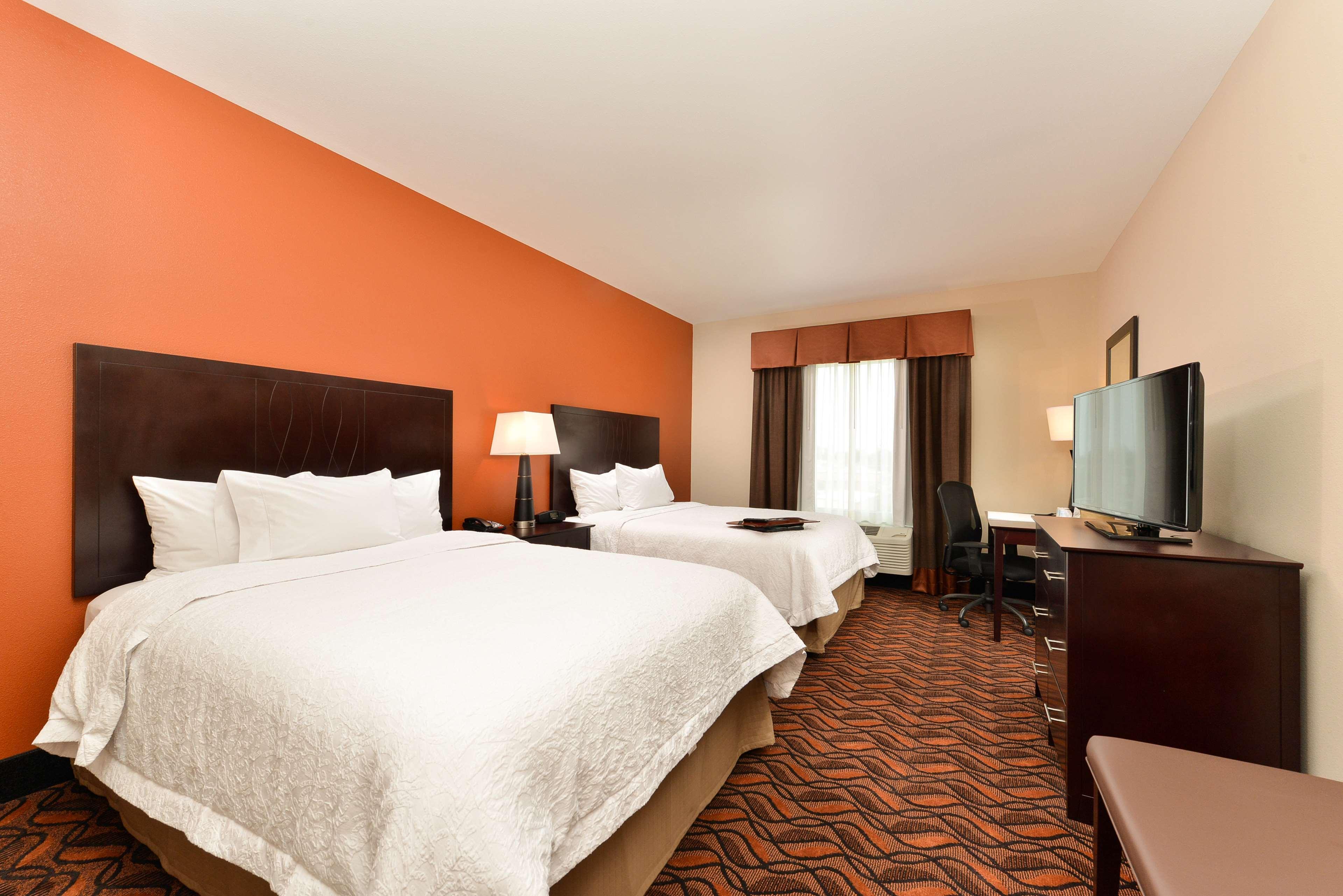 Hampton Inn & Suites Харви Екстериор снимка