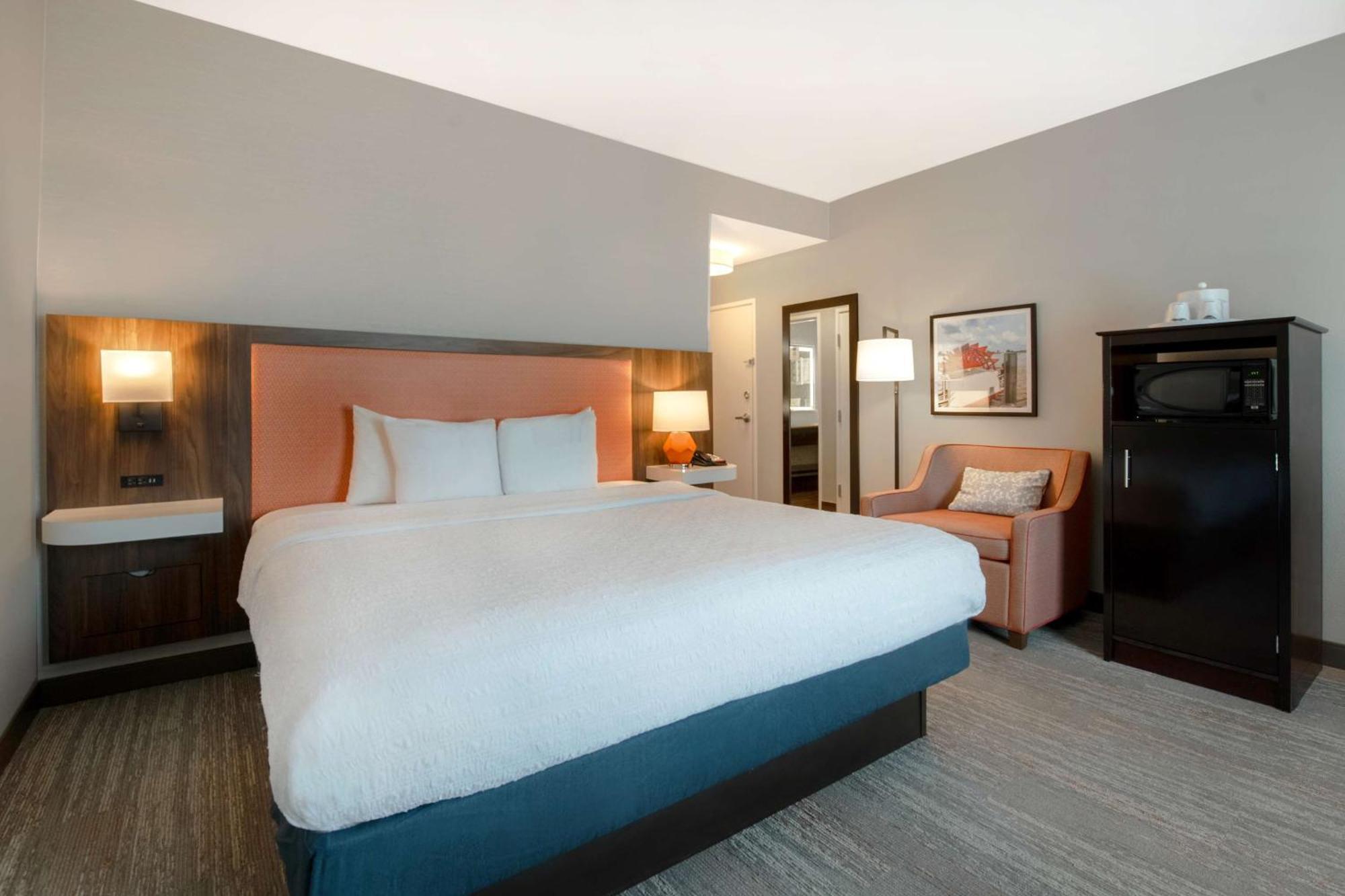 Hampton Inn & Suites Харви Екстериор снимка