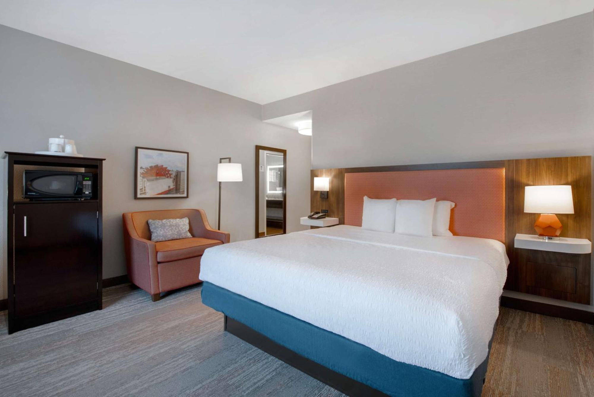Hampton Inn & Suites Харви Екстериор снимка