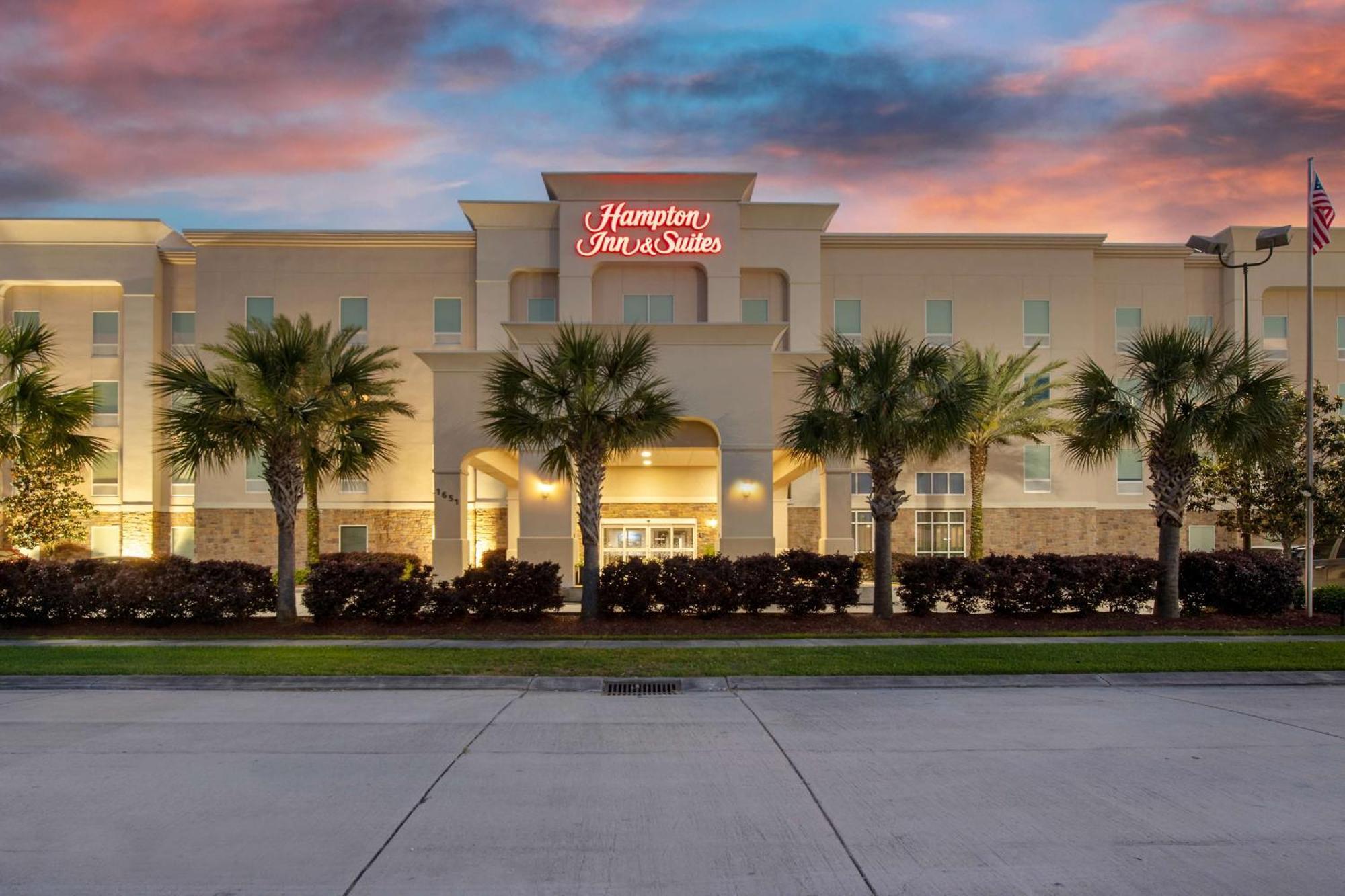 Hampton Inn & Suites Харви Екстериор снимка
